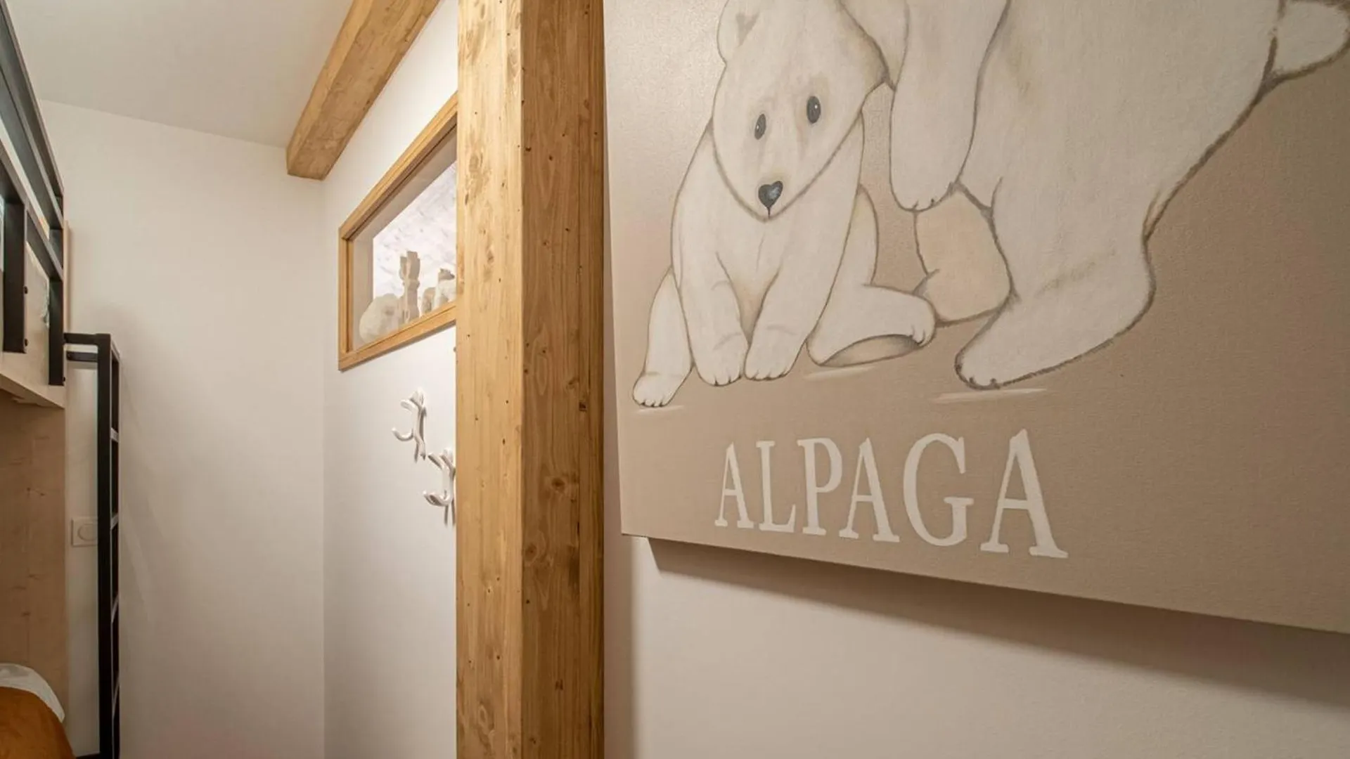 Appartement Cosy Pour 8 Pers. Avec Parking, Au Pied Des Pistes, Valmorel - Fr-1-356-493 0*,